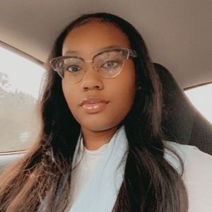 Meet your Posher, Katrina